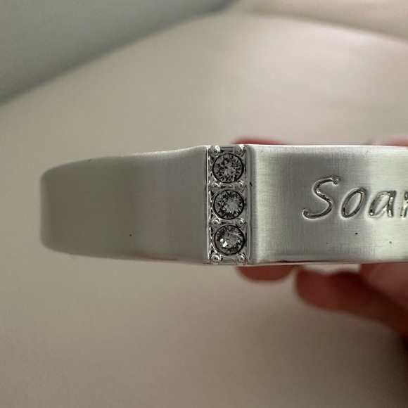 New Mary Kay Adjustable Silver Bracelet “Sour on Silver Wings” - Picture 3 of 5